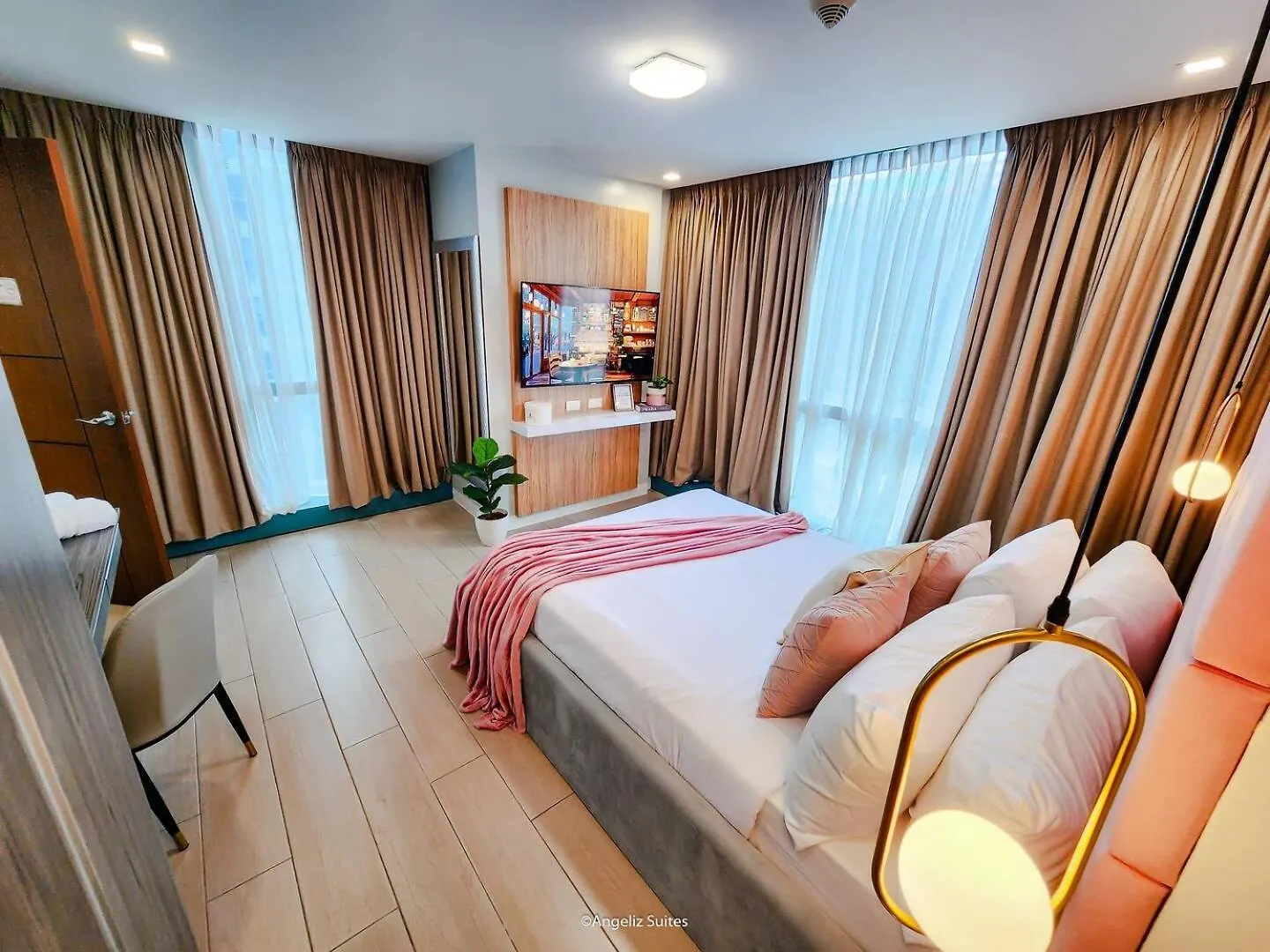 Aparthotel Large One Bedroom Unit In Uptown Bgc Manila Philippines