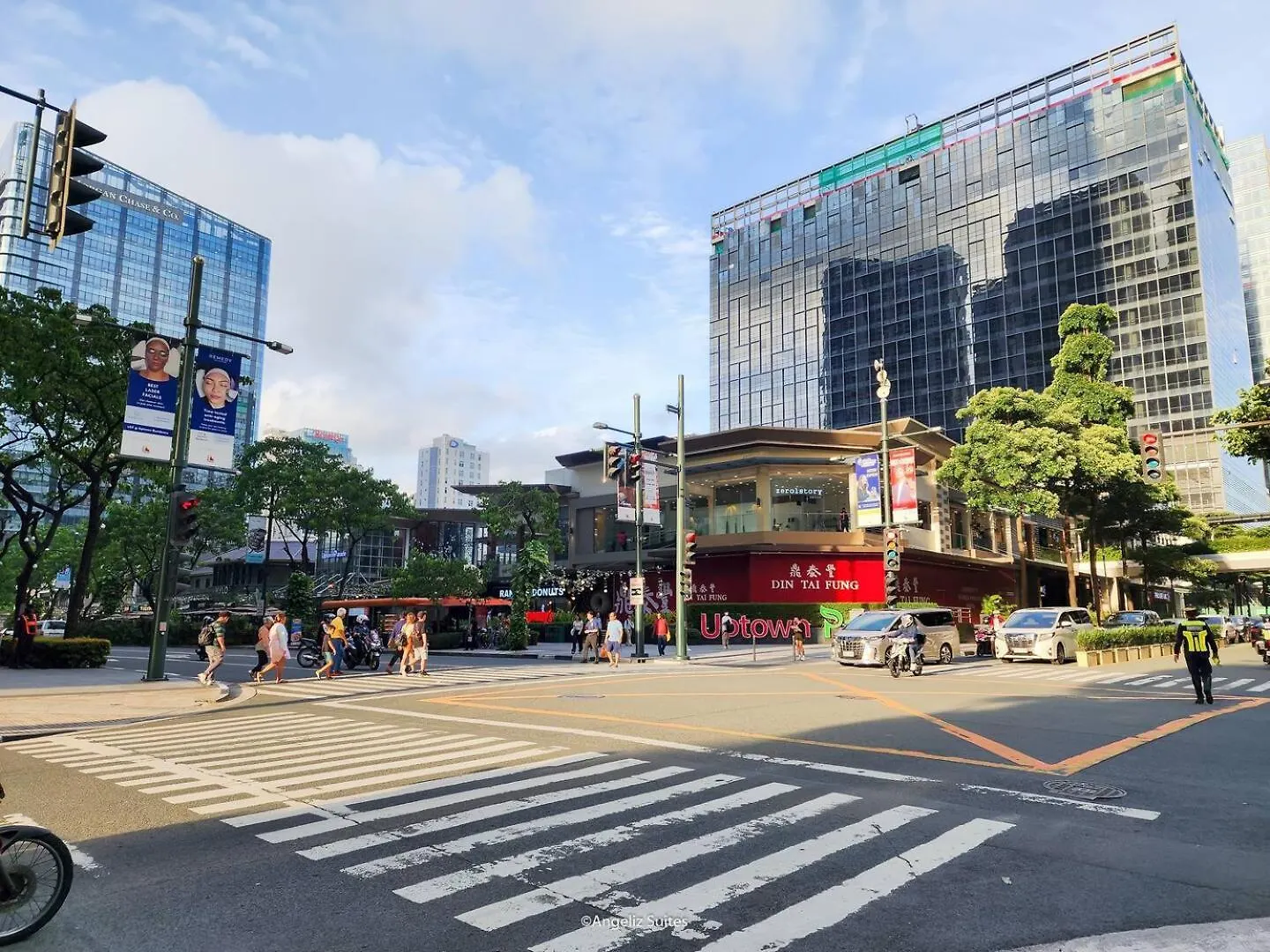 Aparthotel Large One Bedroom Unit In Uptown Bgc Manila