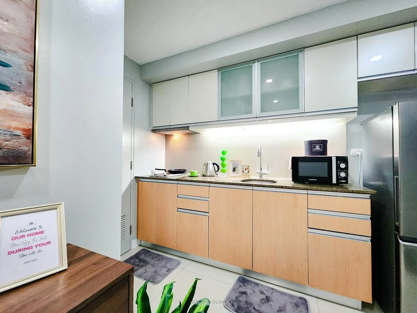Large One Bedroom Unit In Uptown Bgc Manila 0*,  Philippines